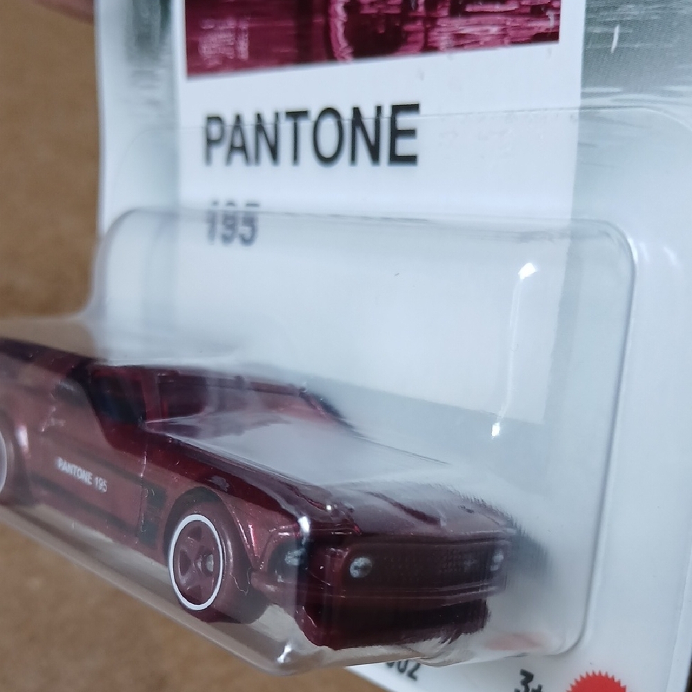 '69 Ford Mustang Boss 302 - Pantone 195 Red Hot Wheels Silver Series - Picture 4 of 8
